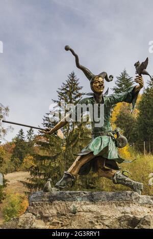 Die Eulenspiegelfigur (till Eulenspiegel) im ehemaligen Eulenspiegelmuseum an der Steinachschlucht Stockfoto