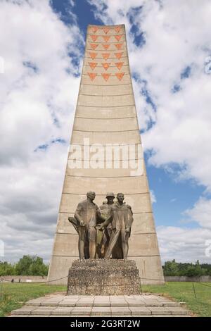 Sachsenhausen-Denkmal-Nationaldenkmal die DDR hat 1961 zum Gedenken an die in diesem Nazi-Konzentrationslager 1936 verstorbenen Häftlinge aufgestellt Stockfoto