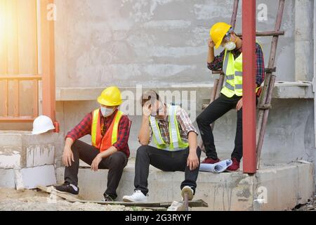 Arbeitslose arbeitslose Menschen Krise, die mit Virus Covid Rezession Stockfoto