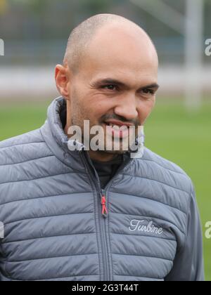 Cheftrainer Sofian Chahed 1.FFC Turbine Potsdam DFB Flyeralarm Frauen Bundesliga Saison 2020-21 Stockfoto