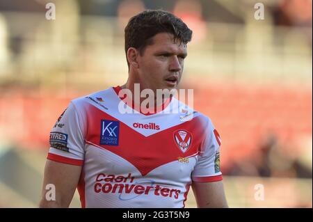 Lachlan Coote (1) von St. Helens während des Spiels Stockfoto