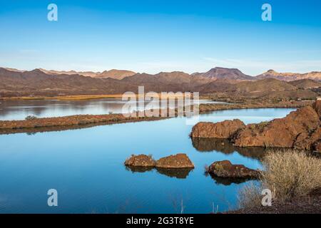 Ein atemberaubender Blick auf den Fluss in Parker Dam Road, Arizona Stockfoto