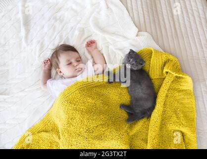 Nahaufnahme Porträt eines schönen schlafenden Babys Stockfoto