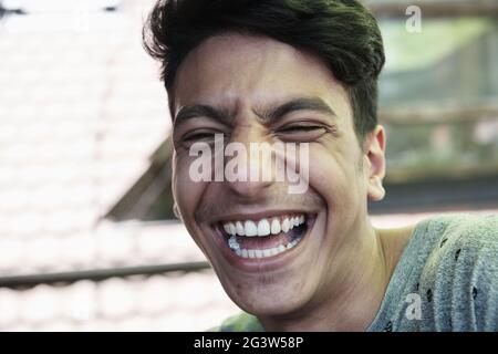 Middle Eastern trendy Student Portrait Stockfoto