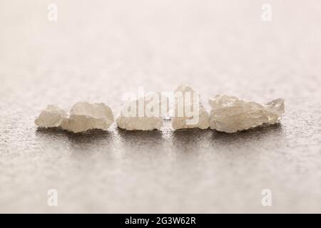 MDMA-Kristall. Molly. Stockfoto