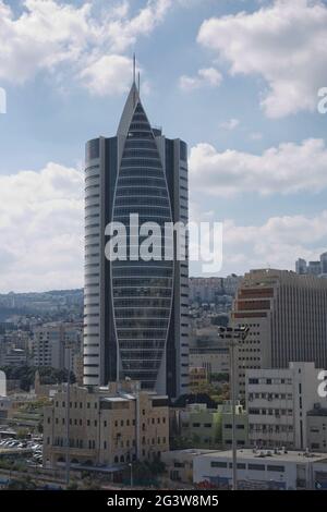 Sail Tower offiziell District Government Center Gebäude B ist ein Wolkenkratzer und Regierungsgebäude in Haifa Israel. Sein Teil von Stockfoto