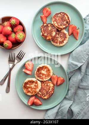 Quark Pfannkuchen, Syrniki, Ricotta fritters Stockfoto