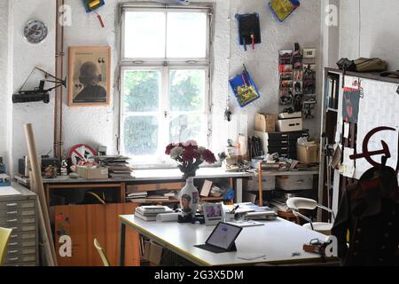 München, Deutschland. Juni 2021. Atelier des Künstlers Flatz auf der Praterinsel. Quelle: Felix Hörhager/dpa/Alamy Live News Stockfoto