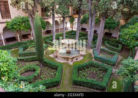 Der Jardin de Lindaraja im Palast der Nazaräer in der Alhambra in Granada Stockfoto