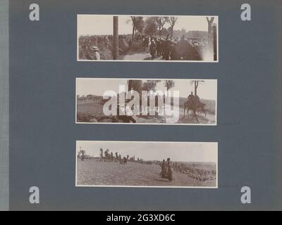 Vorbei an Militärkolonne auf einer Straße in Frankreich. Teil des Fotoalbums von einer Armeeübung im Südwesten Frankreichs im Jahr 1902. Stockfoto