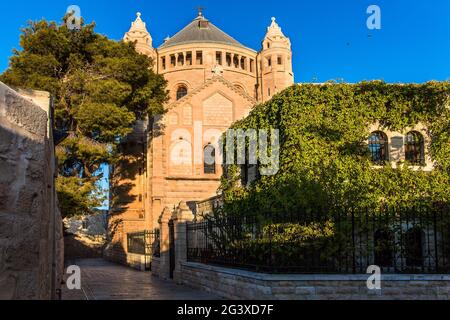 Kathedrale der armenischen Kirche i Stockfoto