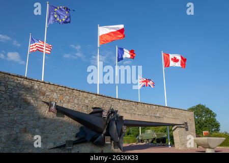 Mont Ormel (Nordwest-Frankreich): Das Coudehard Montormel Memorial, das der Schlacht der Falaise Pocket gewidmet ist, der letzten Episode in der Schlacht von Stockfoto