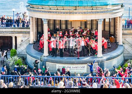 Eastbourne Musikpavillon Weihnachtskonzert 2019 Stockfoto