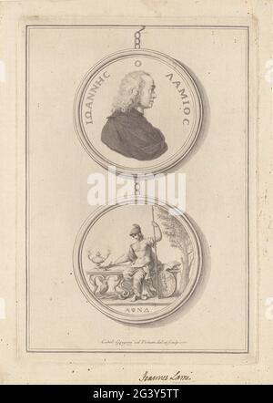 Medaillons mit Porträt von Joannes Lami und Darstellung der Athene. Zwei Medaillons, verbunden mit einer Kette. Oben: Ein Medaillon mit einem Porträt von Joannes Lami. Unten: Ein Medaillon mit einer Darstellung von Athene, die mit einer Schreibfeder schreibt. Unter der Couch mit Athene ist eine Eule. Stockfoto