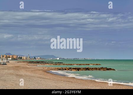 Pavillon am Strand von Moncofa Costa del Azahar in der Provinz Castellon, Spanien, Europa Stockfoto