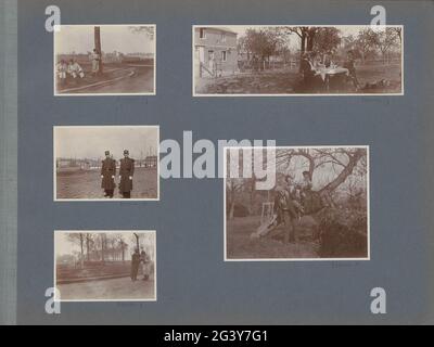 Picknick in einem Obstgarten in Frankreich. Teil des Fotoalbums von einer Armeeübung im Südwesten Frankreichs im Jahr 1902. Stockfoto