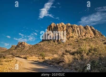 Felsformationen, Pinto Canyon Road, Chinati Mountains, Future State Park, Big Bend Country, Texas, USA Stockfoto