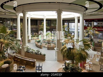 Leere Coca-Cola-Oase während der Sperre 2021, Centro Shopping Center, Oberhausen, Deutschland, Europa Stockfoto