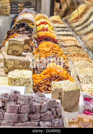 Orientalische Süßigkeiten, Schaufenster Stockfoto