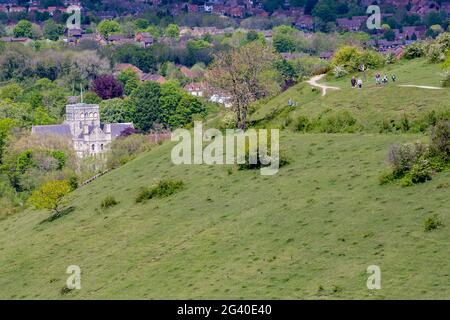 St. Cross mittelalterliches Almshouse hinter St. Catherine's Hill in der Nähe von Winchester, England Stockfoto