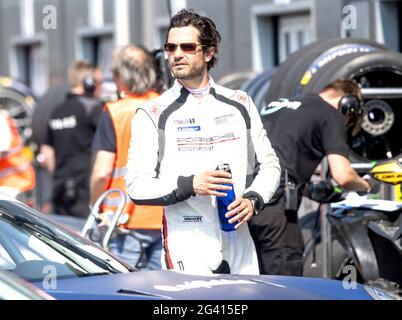 Prinz Carl Philip fährt am 18. Juni 2021 den Porsche Carrera Cup Scandinavia in Anderstorp, Schweden. Foto von Johan Valkonen/Stella Picturs/ABACAPRESS.COM Stockfoto