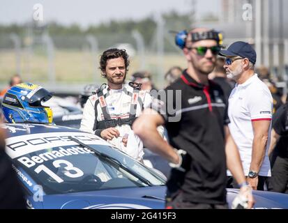 Prinz Carl Philip fährt am 18. Juni 2021 den Porsche Carrera Cup Scandinavia in Anderstorp, Schweden. Foto von Johan Valkonen/Stella Picturs/ABACAPRESS.COM Stockfoto