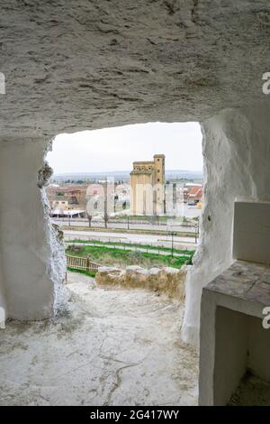 Innenansicht der Höhlen und Häuser in Arguedas Stockfoto