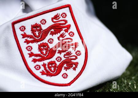 England-Emblem wird vor der UEFA Euro 2020 Kampagne der Nationen gesehen, Euro 2020 Previews, London, Großbritannien - 12. Juni 2021 Stockfoto