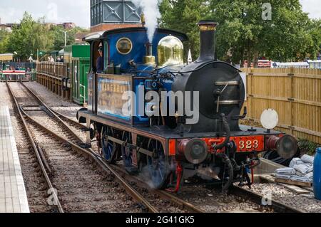 Bluebell Dampfmaschine in East Grinstead Stockfoto