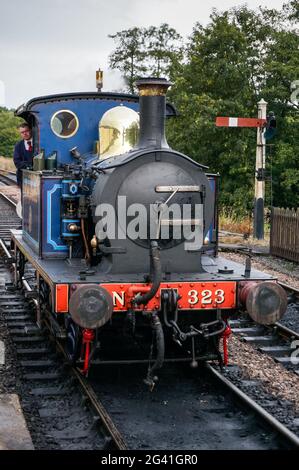 SHEFFIELD PARK, EAST SUSSEX/UK - SEPTEMBER 8 : Bluebell Steam Engine kommt am September in die Sheffield Park Station East Sussex Stockfoto