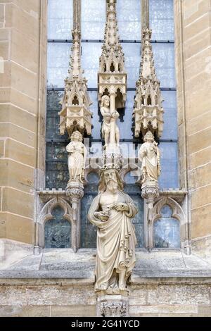 Statue von Christus außerhalb St. James Church in Rothenburg Stockfoto