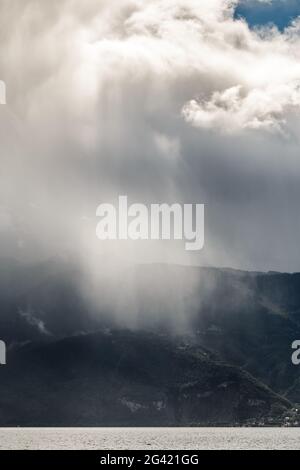 Sturm über den Genfer See in der Schweiz Stockfoto