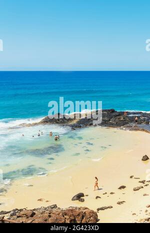 Schwimmen in Champagne Pools, Great Sandy National Park, Fraser Island, Queensland, Australien, Stockfoto