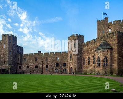 Blick auf die Burg Peckforton Stockfoto