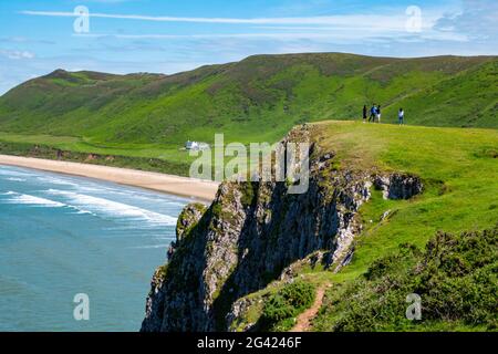 Tolles Wetter und der herrliche Strand in Rhossili, The Gower, South Wales im Sommer Stockfoto