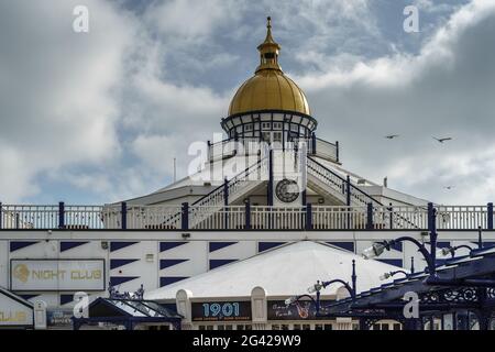 Blick auf den Pier in Eastbourne Stockfoto