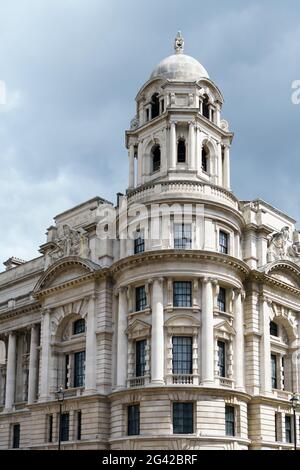 LONDON - 30 Juli: Alte Krieg Bürogebäude in Whitehall London am 30. Juli 2017 Stockfoto