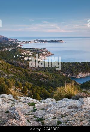 Blick vom Cap Vermell nach Norden, Mallorca, Balearen, Katalonien, Spanien Stockfoto