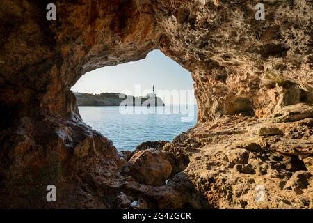 Leuchtturm in Portocolom, Cova Foradada, Mallorca, Balearen, Spanien Stockfoto