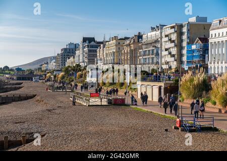 EASTBOURNE, EAST SUSSEX/UK - JANUAR 18 : Blick vom Eastbourne Pier in Richtung der Küste in Eastbourne East Sussex am 18. Januar 2 Stockfoto