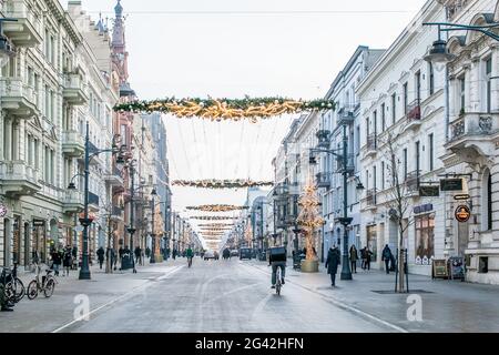 Weihnachtsdekoration in der Petrikauer Straße (Ulica Piotrkowska), in Lodz, Polen, Europa Stockfoto