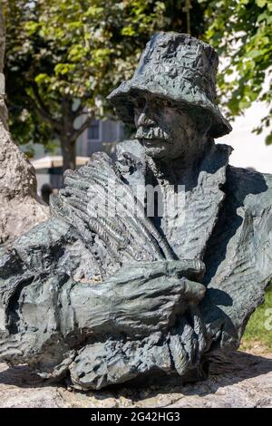 CORTINA D'AMPEZZO, VENETIEN/ITALIEN - AUGUST 9 : Statue des Angelo Dibona Alpine Guide in Cortina d'Ampezzo, Venetien, Italien auf Augus Stockfoto