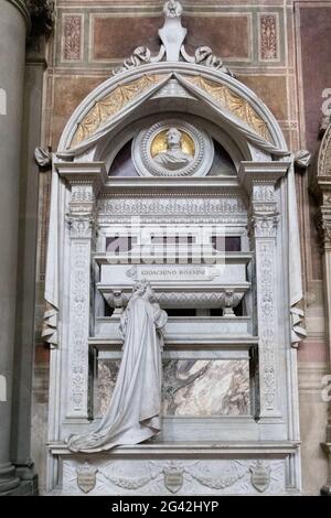 Florenz, Toskana/Italien - 19. Oktober: Grab von Gioacchino Rossini in der Kirche Santa Croce in Florenz am 19. Oktober 2019 Stockfoto