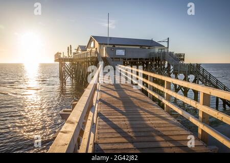 Stelzenhaus am Strand in St. Peter-Ording, Nordfriesland, Schleswig-Holstein Stockfoto