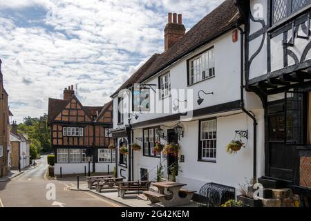 MIDHURST, WEST SUSSEX/UK - 1. SEPTEMBER : Blick auf Gebäude in Midhurst, West Sussex am 1. September 2020 Stockfoto