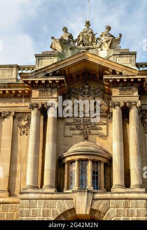 BRISTOL, Großbritannien - 13. Mai: Blick in die Kunstgalerie in Bristol am 13. Mai 2019 Stockfoto