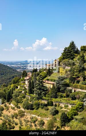 BERGAMO, LOMBARDEI/ITALIEN - AUGUST 14 : Blick von der Citta Alta in Bergamo am 14. August 2020 Stockfoto