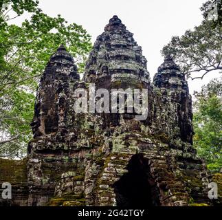 Nordtor der Tempelruine Angkor Thom, Angkor Wat Archeological Park, Siem Reap, Kambodscha Stockfoto