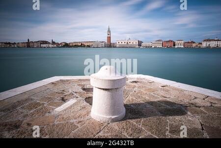 Blick auf den Campanile de San Marco von San Gorgio Maggiore, Lagune von Venedig, Venetien, Italien, Europa Stockfoto