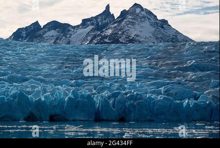 Craggy Grey Glacier am Lago Grey, Magellanes Region, Torres del Paine, Chile Stockfoto